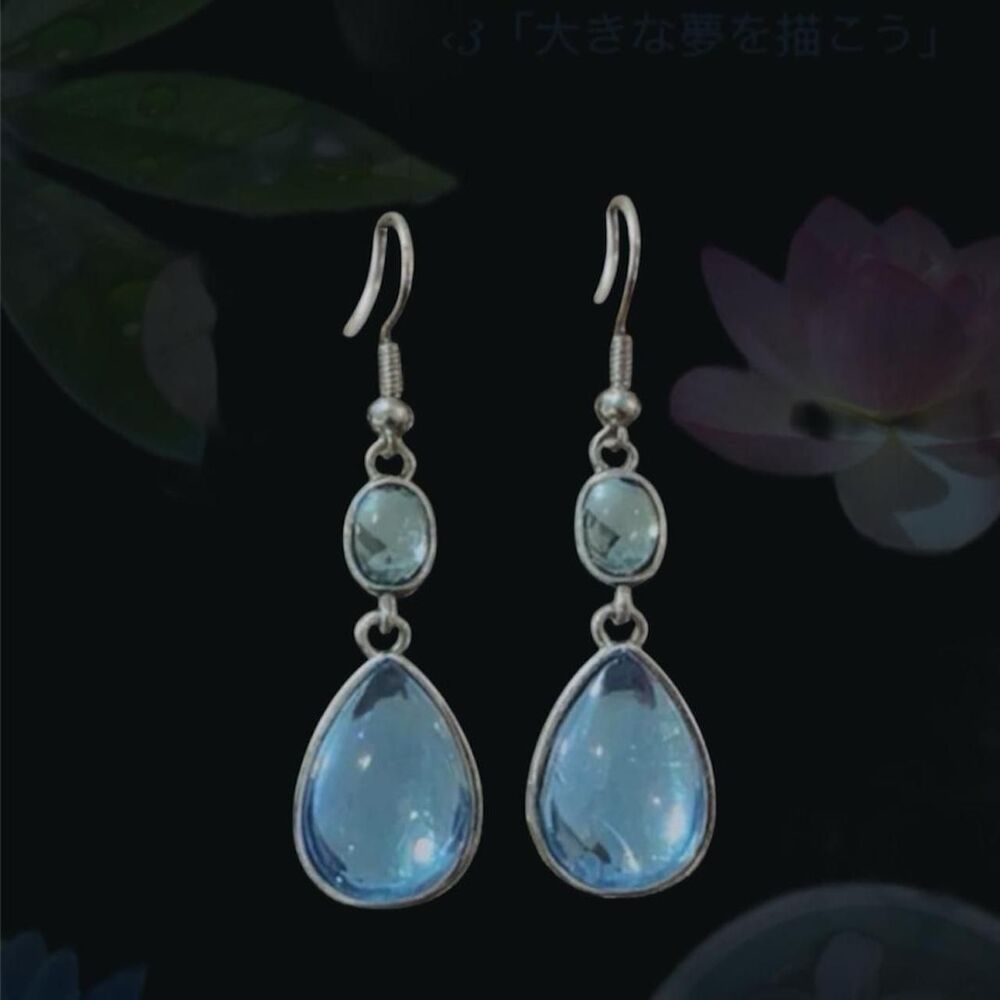Unbranded Women's Silver and Blue Jewellery